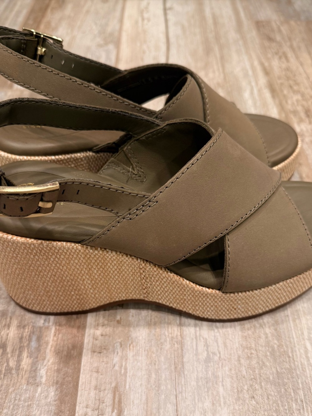 Clarks Olive Crossband Slingback Wedge Sandals